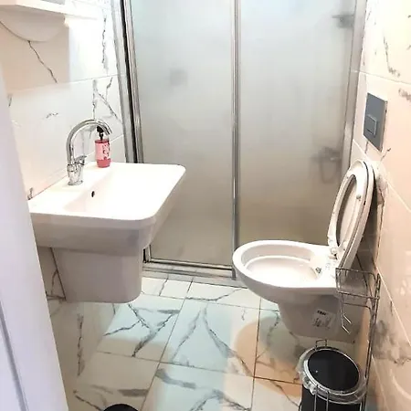Ariya Yildiz 4 Apart 1+1 * Стамбул